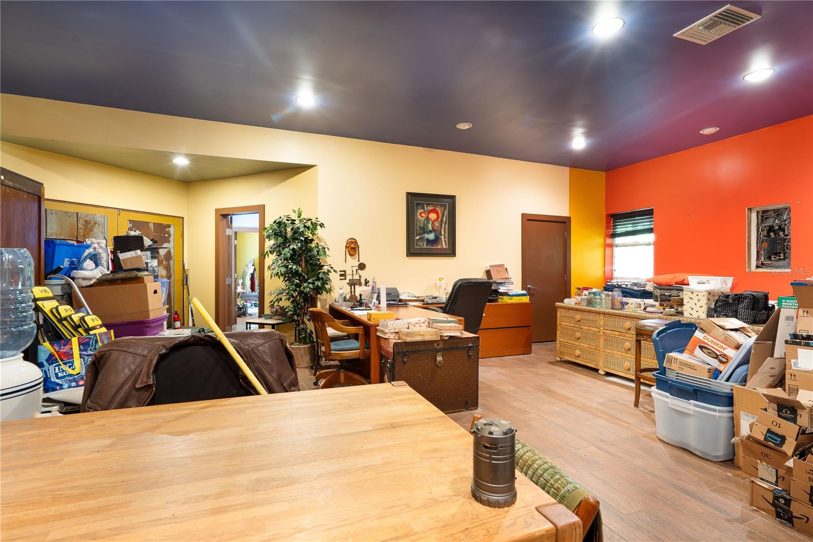Image 12 of 30 For 6924 Valrie Lane