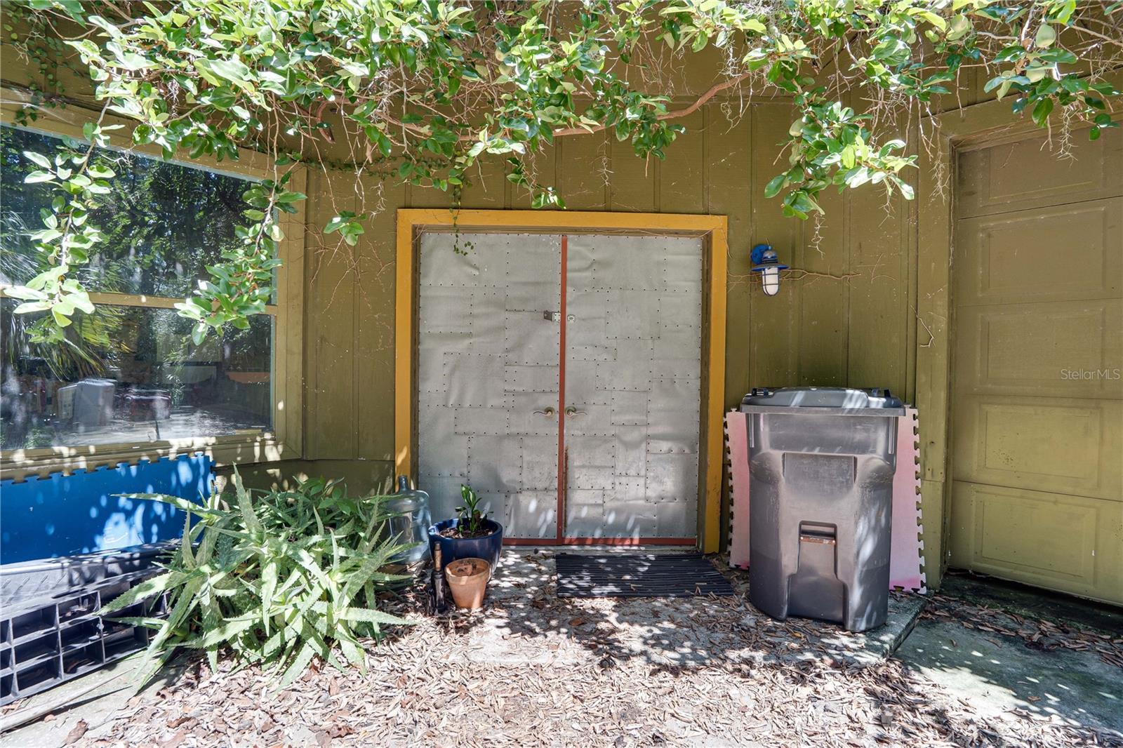 Image 3 of 30 For 6924 Valrie Lane