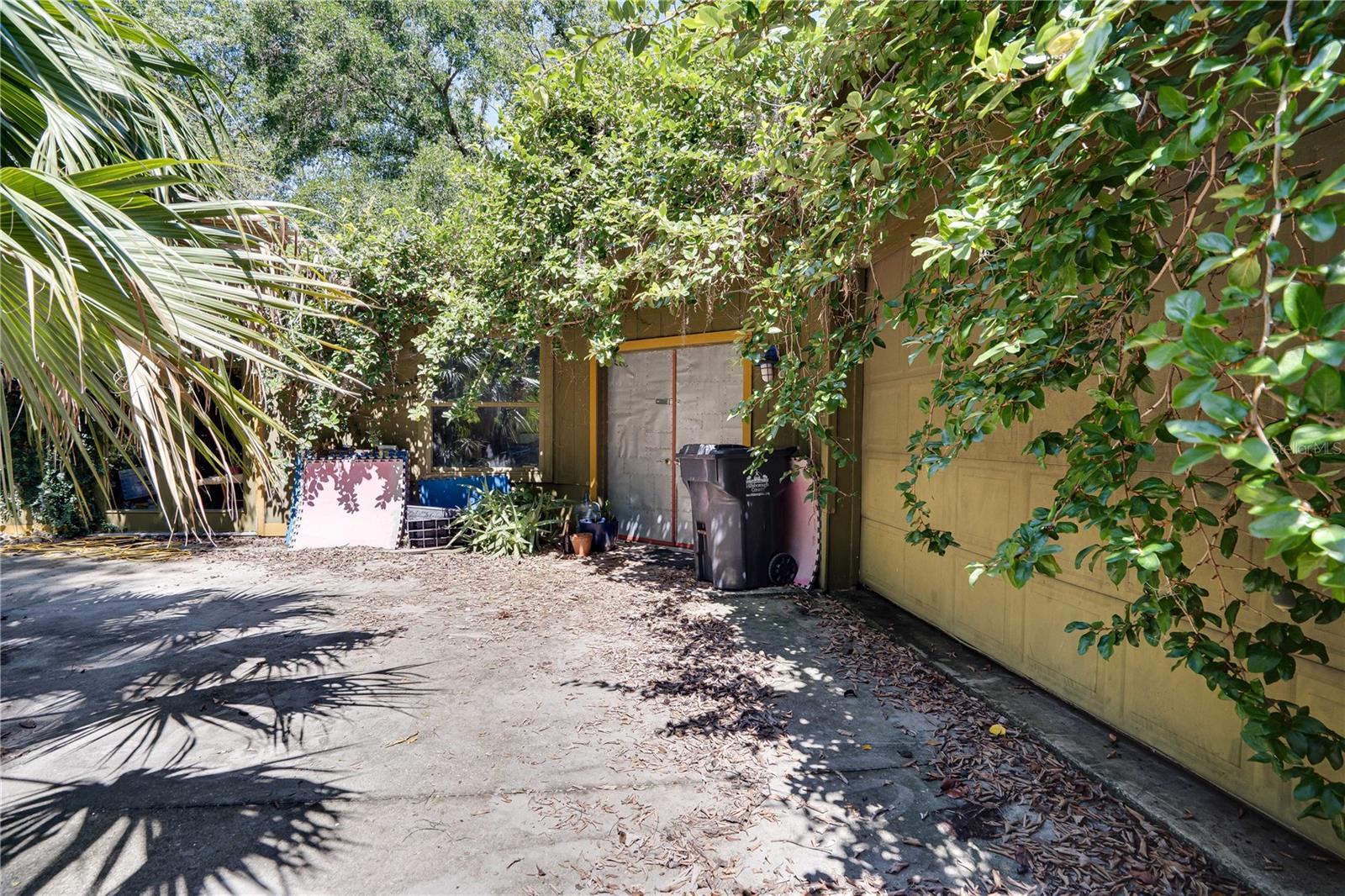 Image 4 of 30 For 6924 Valrie Lane