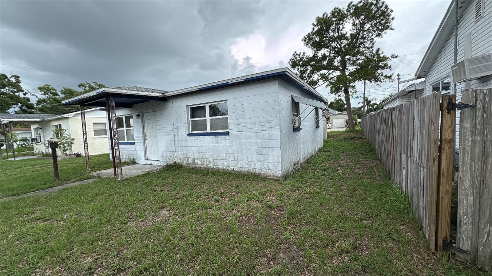 Image 2 of 19 For 2410 38th Avenue N
