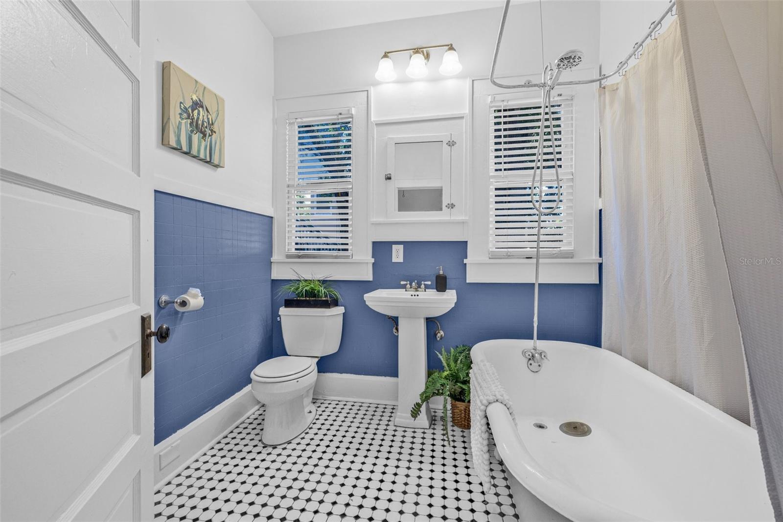 Image 15 of 38 For 1415 7th Avenue N