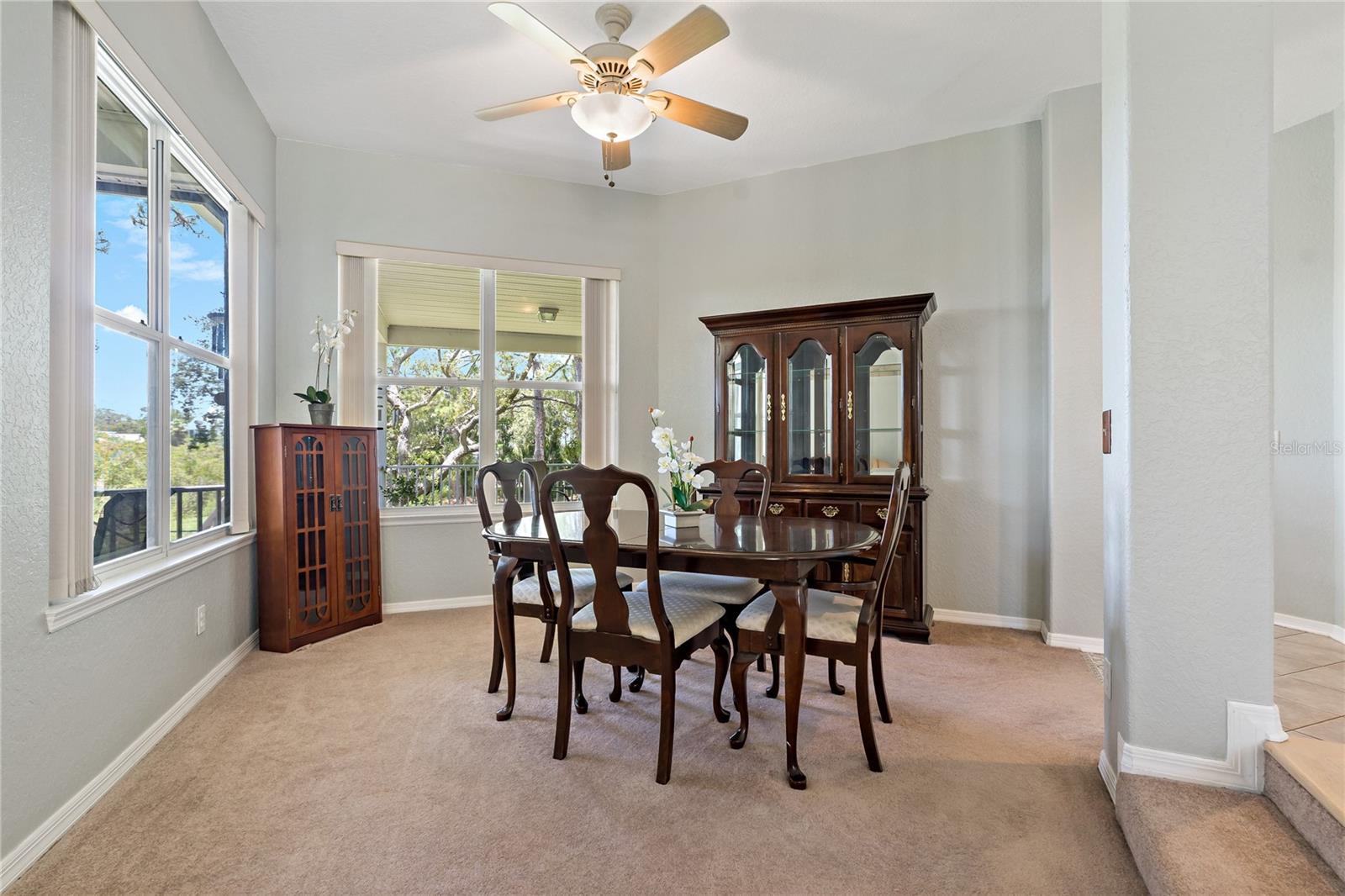 Listing photo id 17 for 389 Grand Bay Drive
