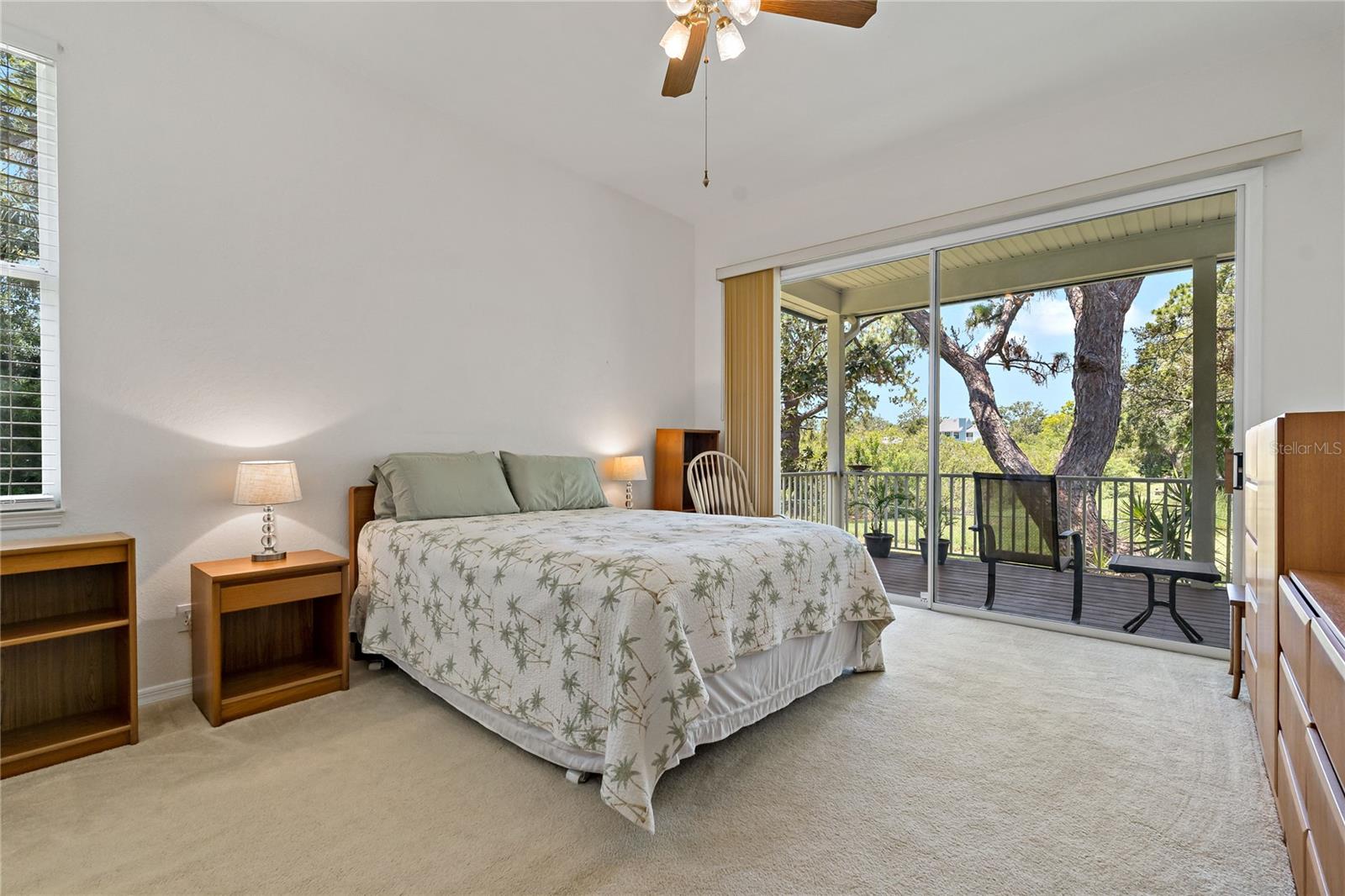 Listing photo id 19 for 389 Grand Bay Drive