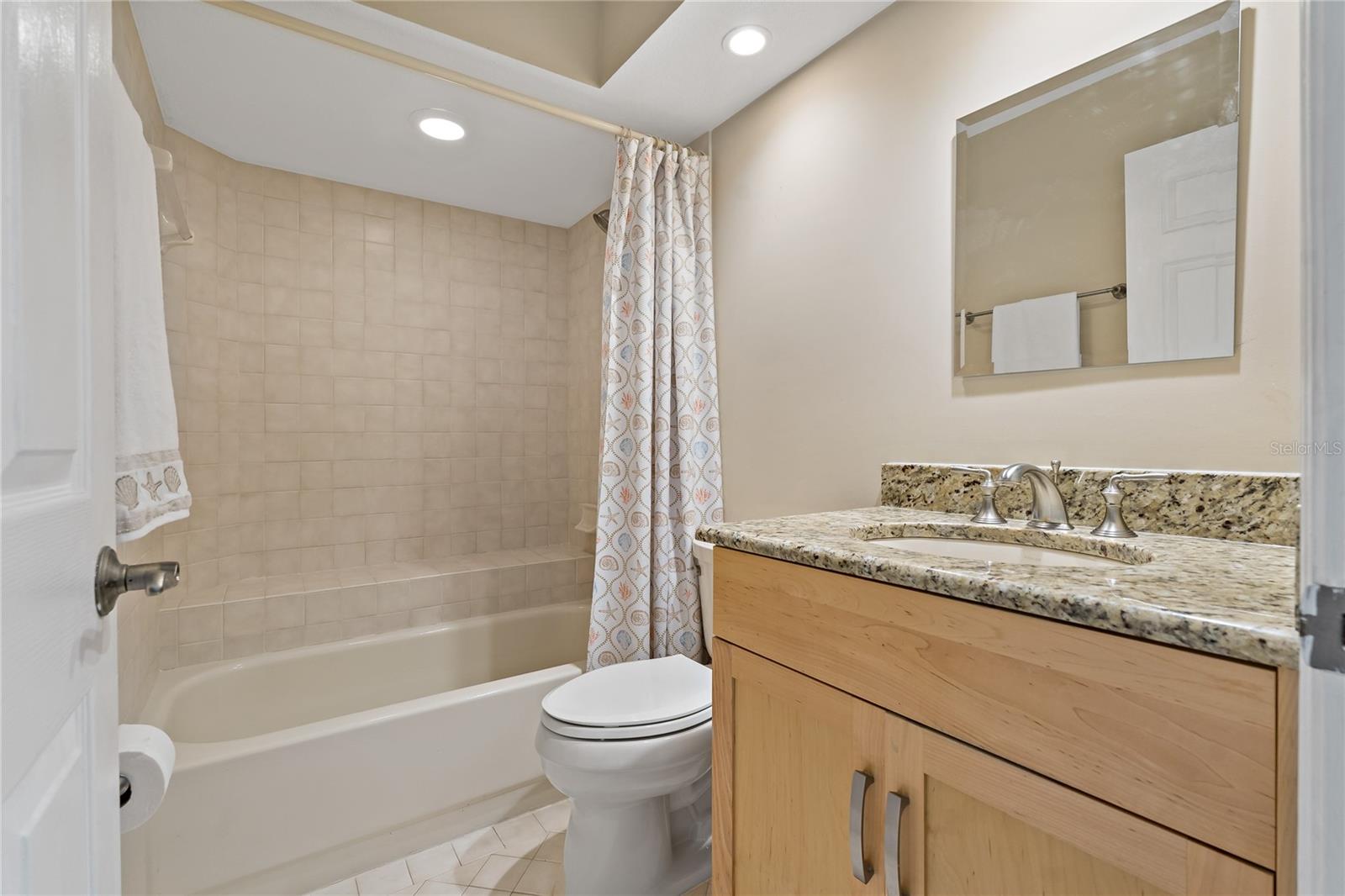 Listing photo id 27 for 389 Grand Bay Drive