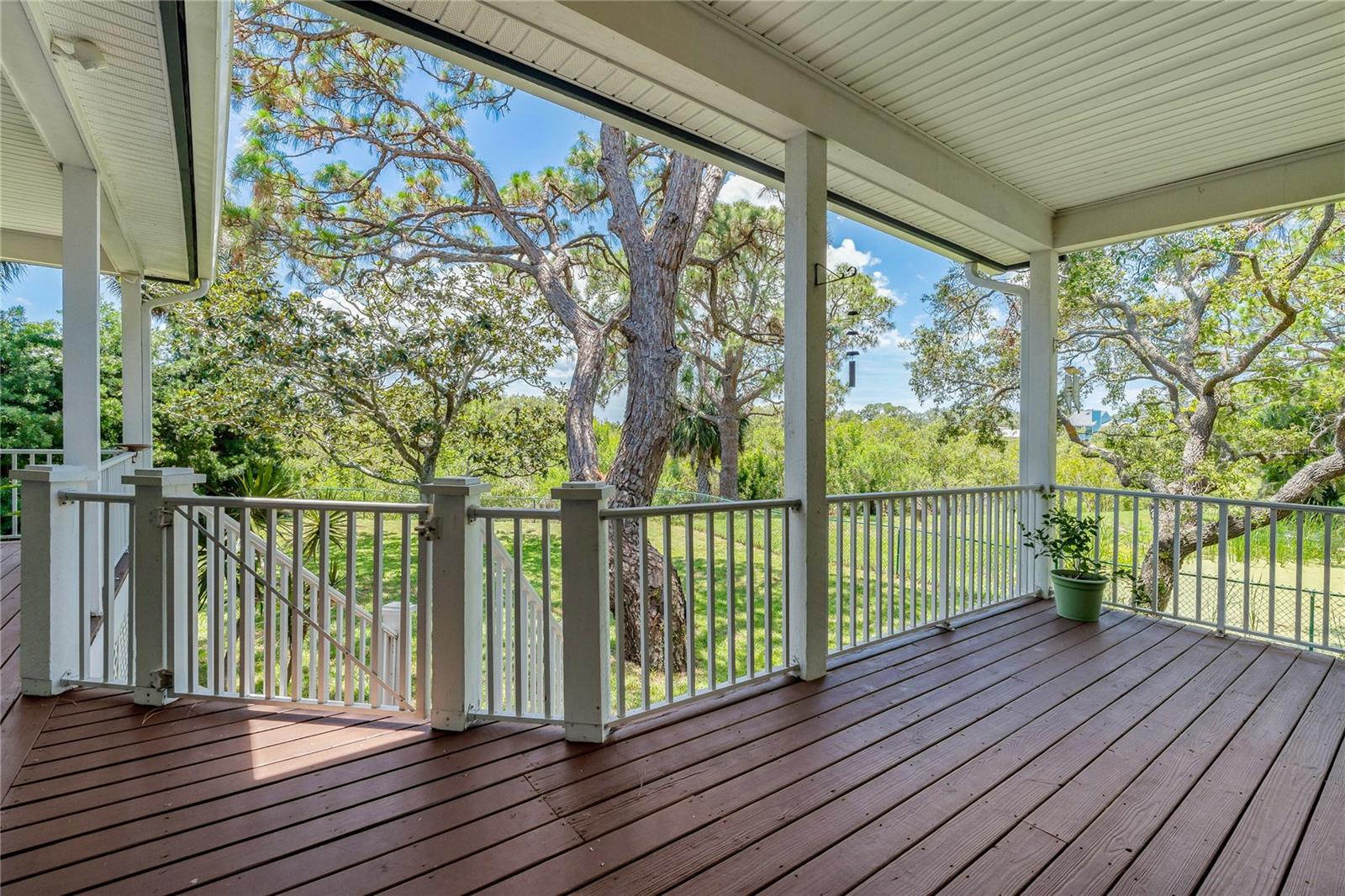 Listing photo id 29 for 389 Grand Bay Drive