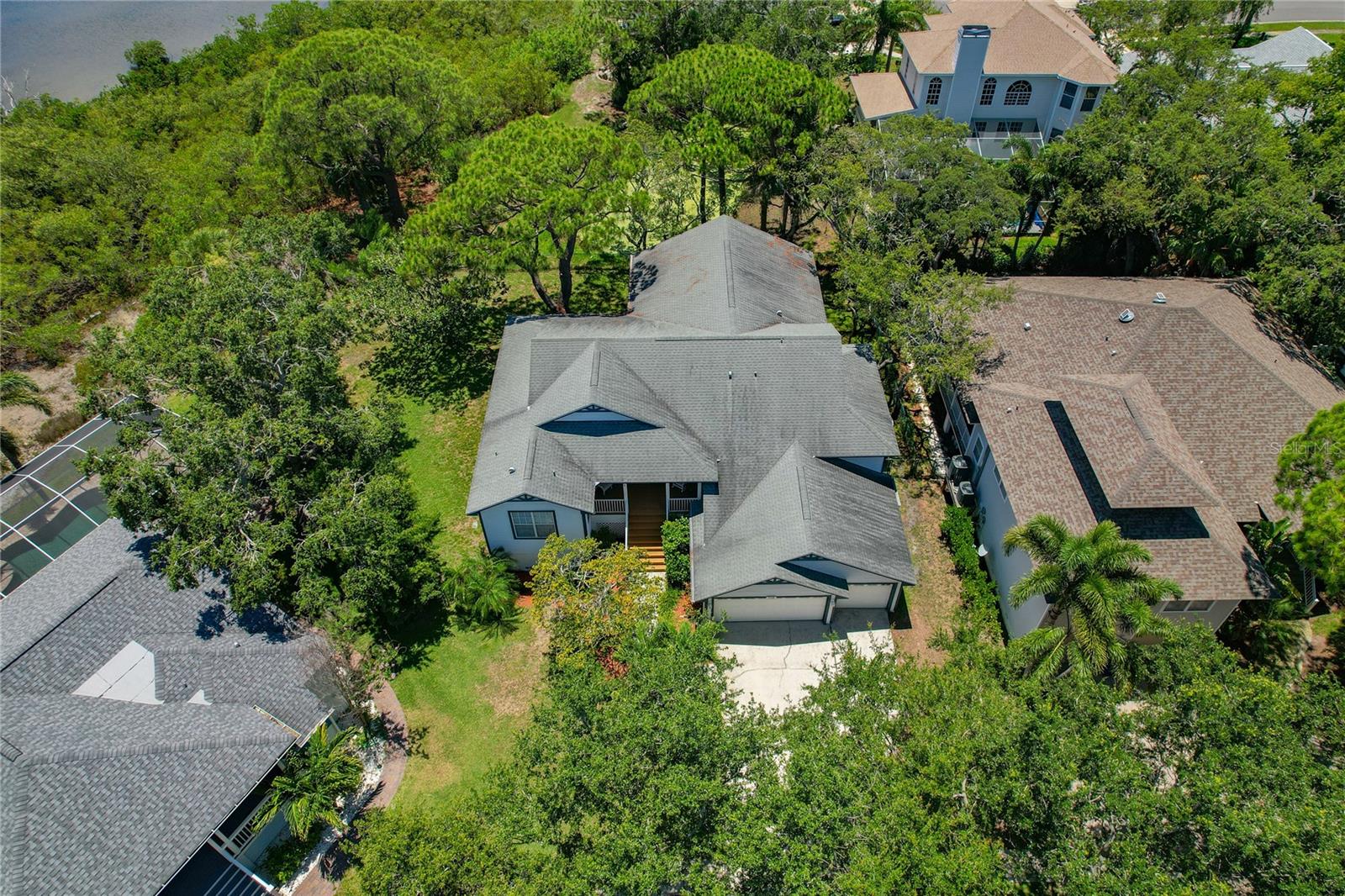 Listing photo id 40 for 389 Grand Bay Drive