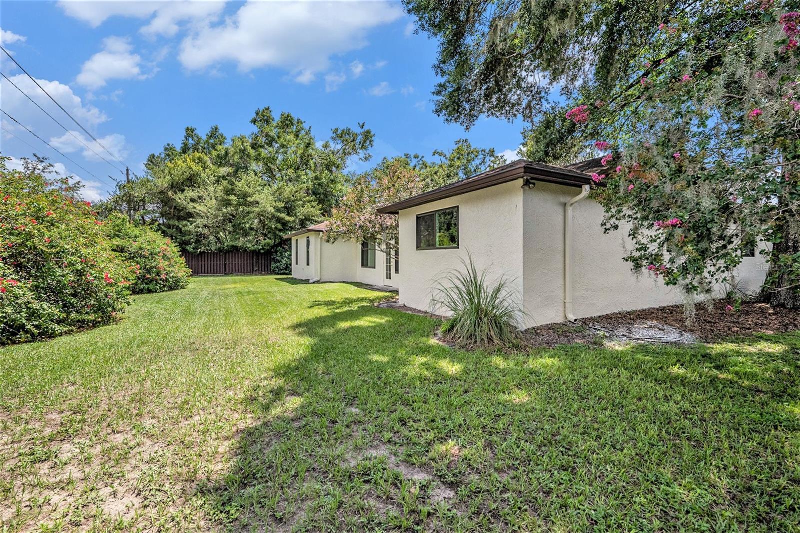 Listing photo id 26 for 6709 Peachtree Drive