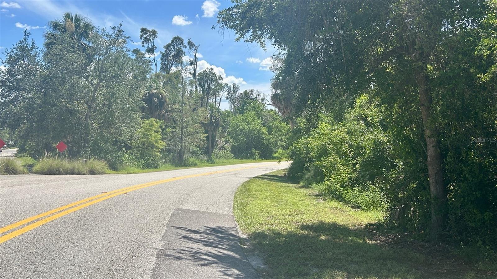 Listing photo id 15 for Weedon Drive Ne