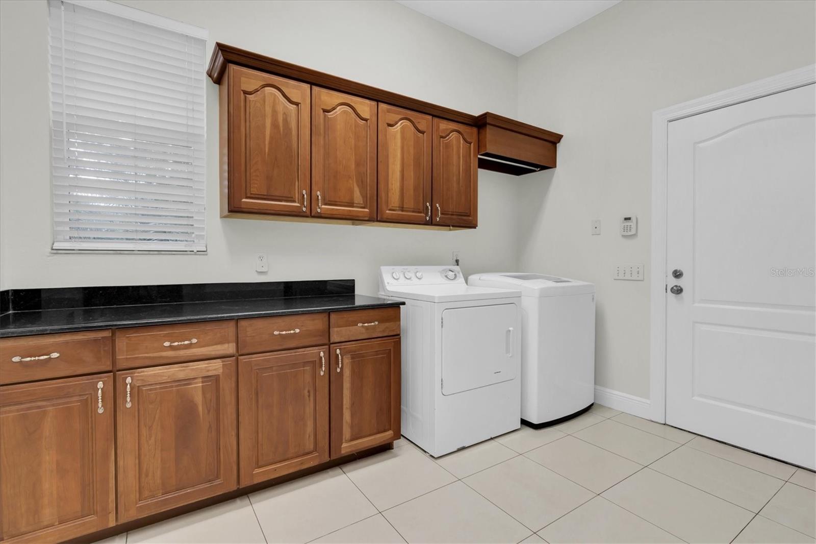 Image 33 of 61 For 11008 Nest Court