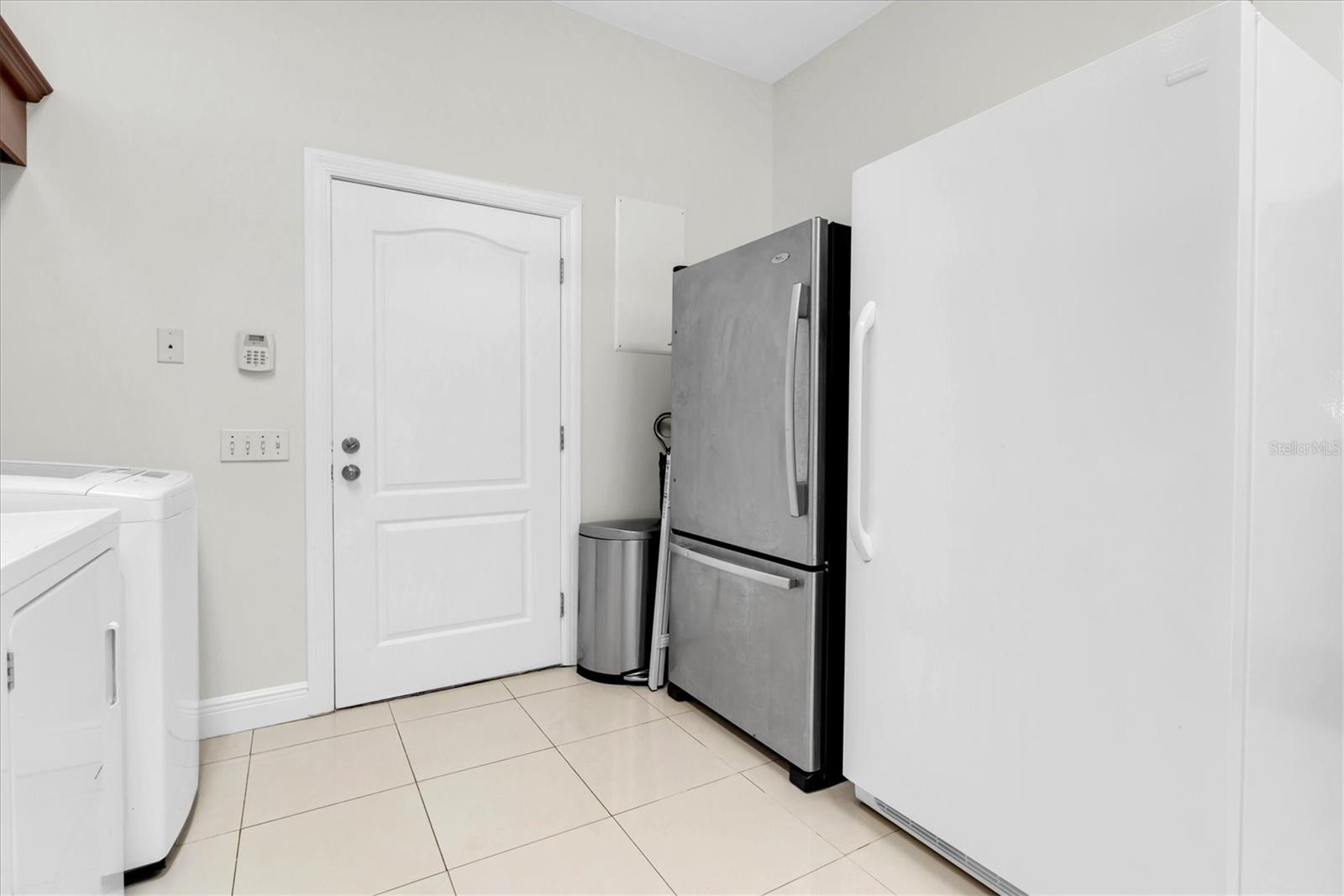 Image 34 of 61 For 11008 Nest Court