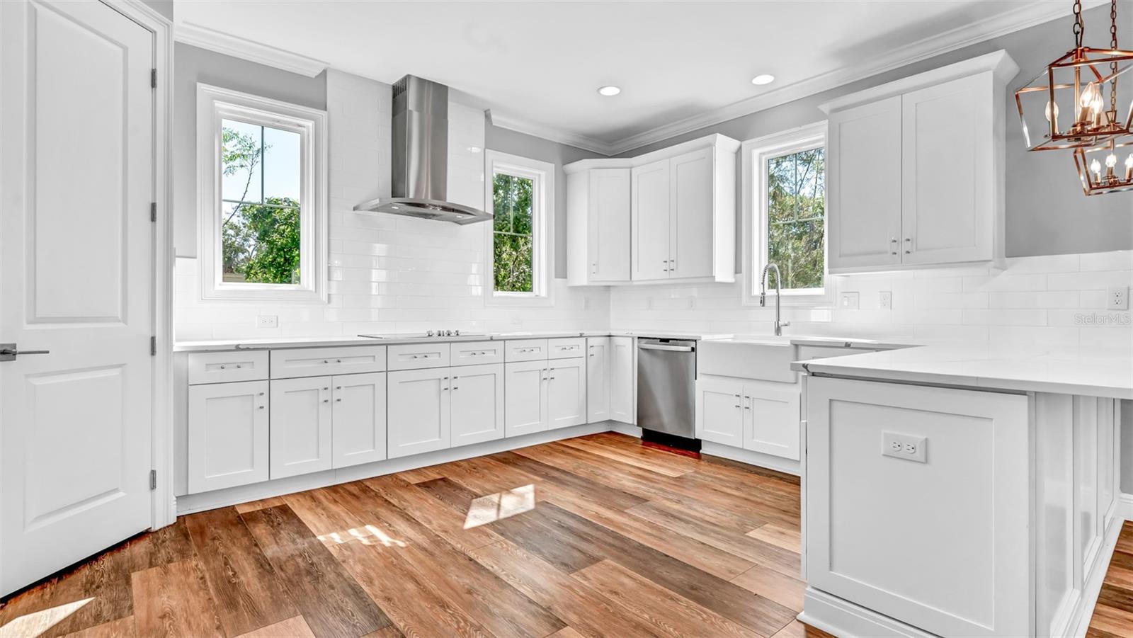 Image 16 of 39 For 3008 Julia Street 2
