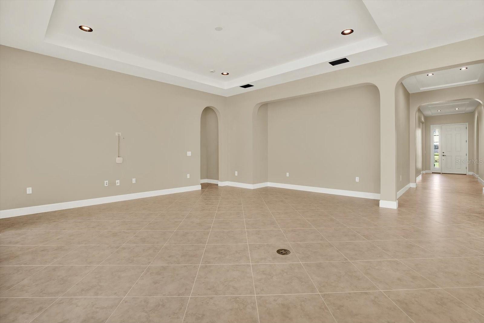 Image 18 of 65 For 2120 Gwynhurst Boulevard