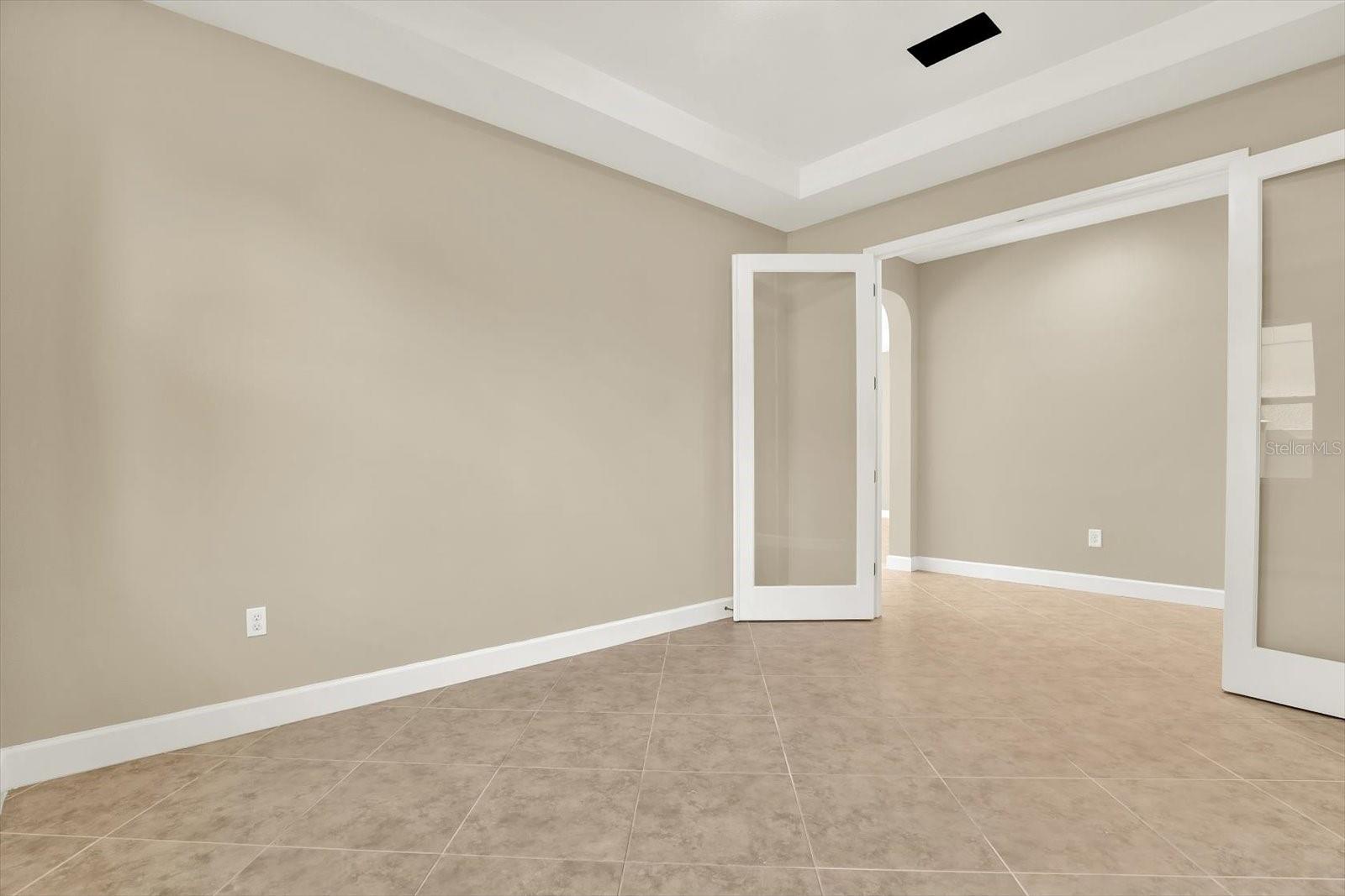 Image 31 of 65 For 2120 Gwynhurst Boulevard