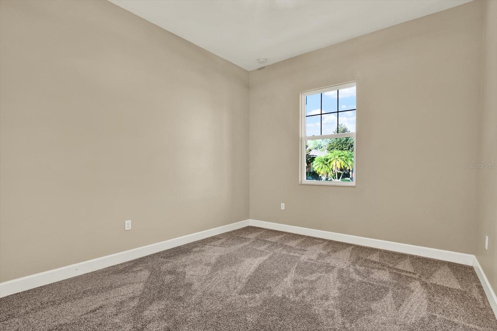 Image 37 of 65 For 2120 Gwynhurst Boulevard