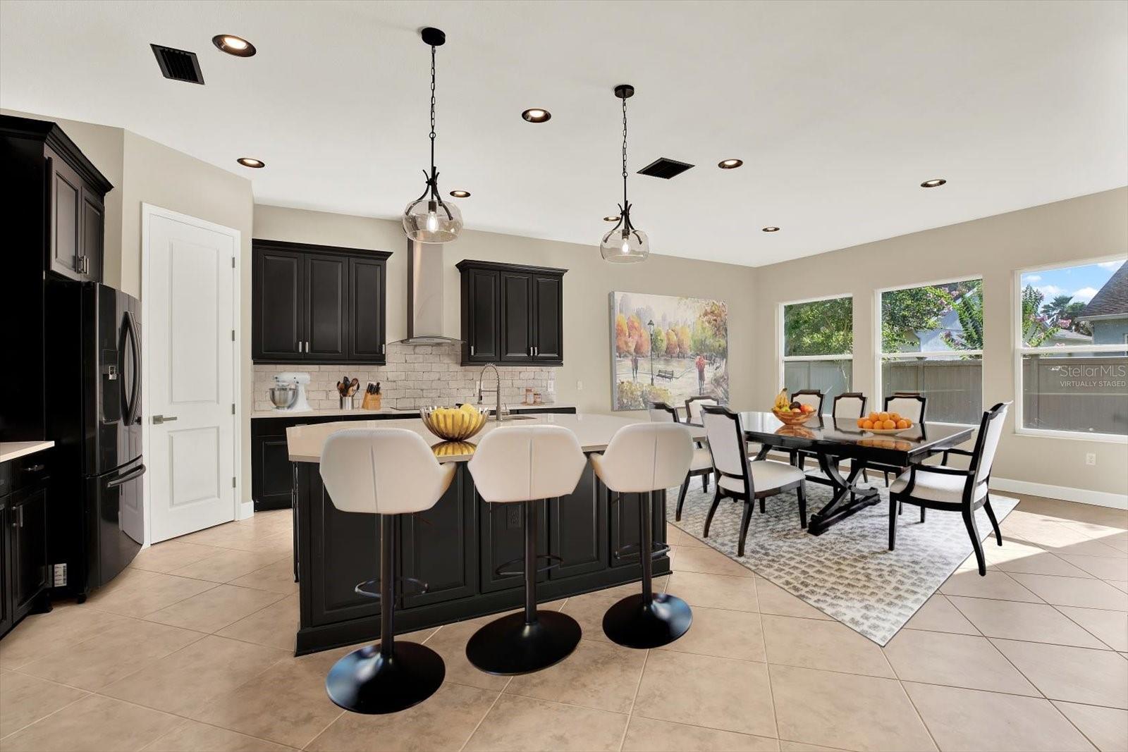 Image 4 of 65 For 2120 Gwynhurst Boulevard