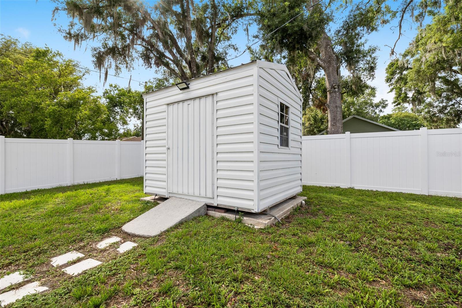 Image 21 of 28 For 5055 9th Street
