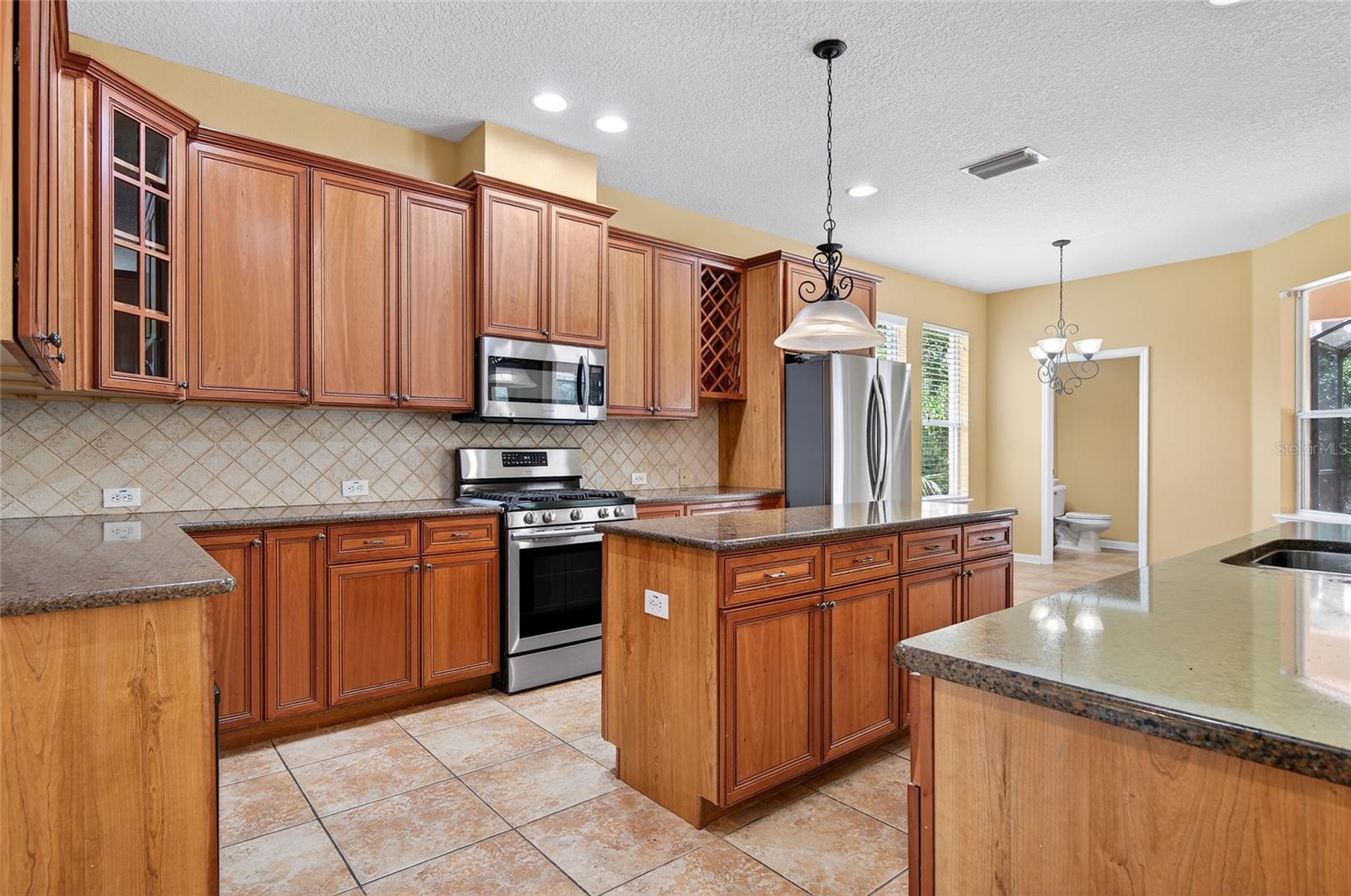 Image 12 of 65 For 16102 Colchester Palms Drive