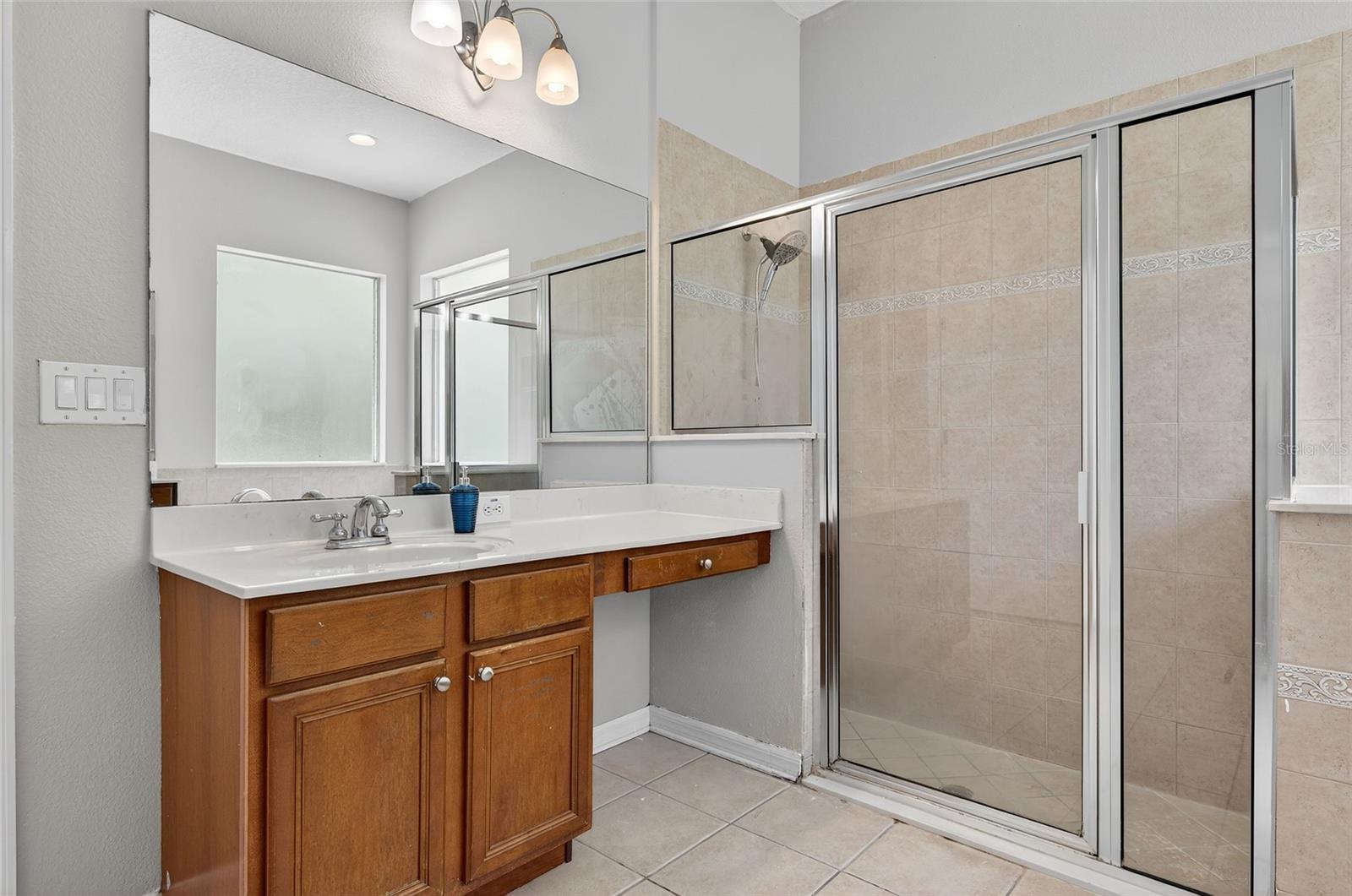 Image 32 of 65 For 16102 Colchester Palms Drive