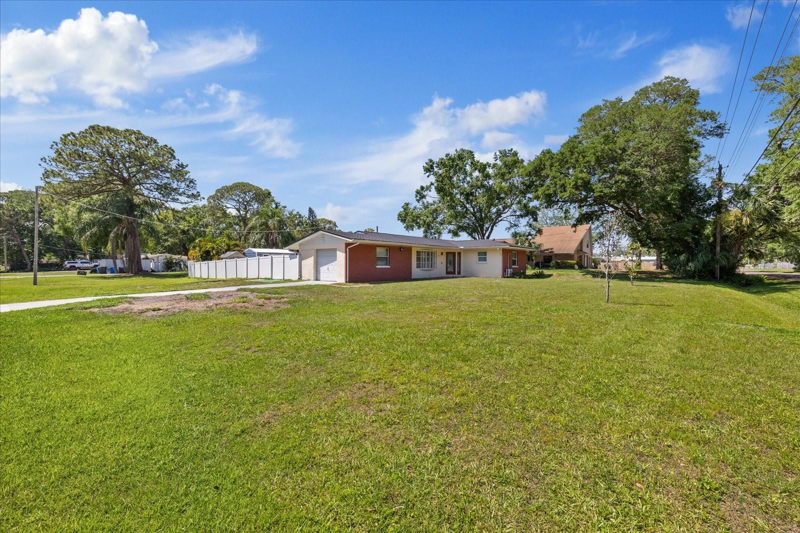 Image 3 of 41 For 8310 Pat Boulevard