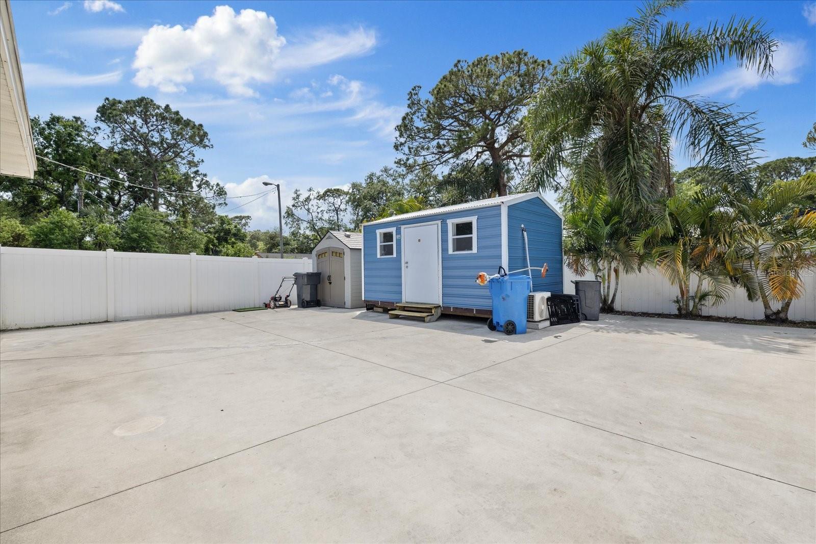 Image 34 of 41 For 8310 Pat Boulevard