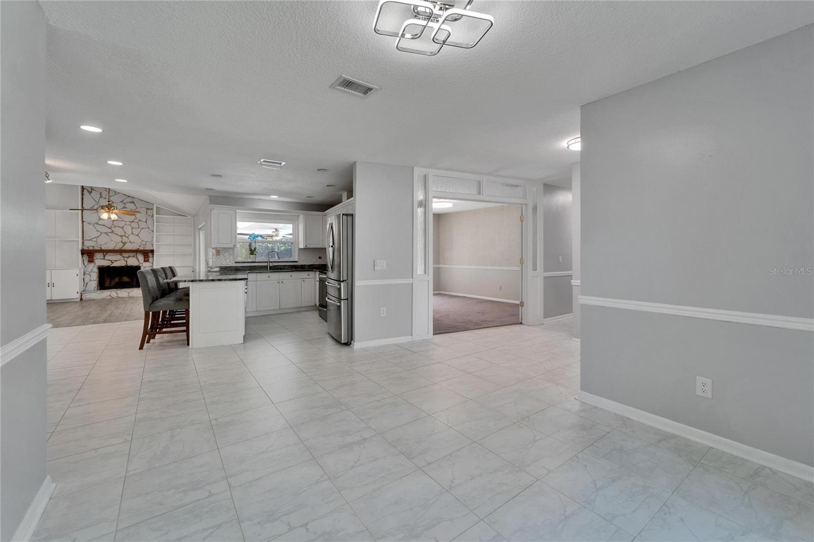 Image 11 of 59 For 9403 Bellhaven Street