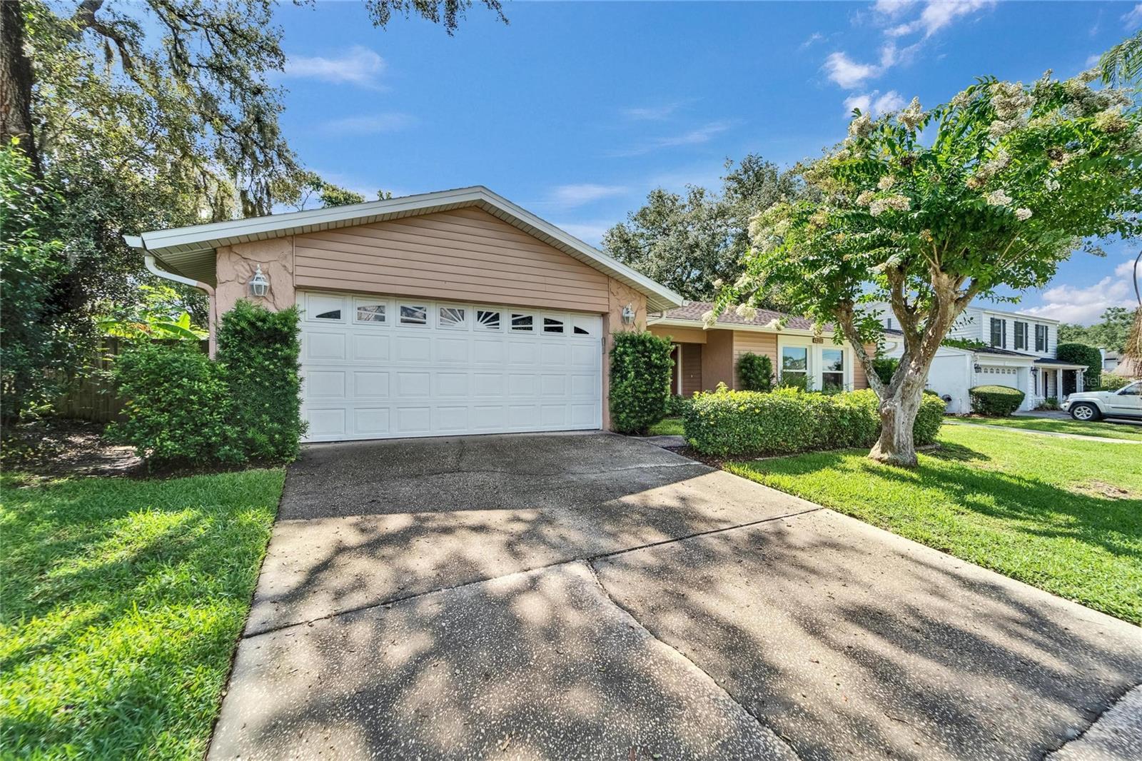 Image 6 of 59 For 9403 Bellhaven Street