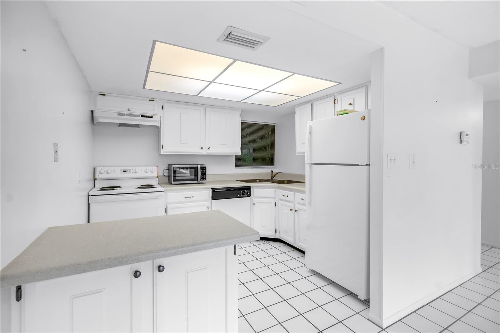 Image 9 of 53 For 500 Osceola Avenue 211