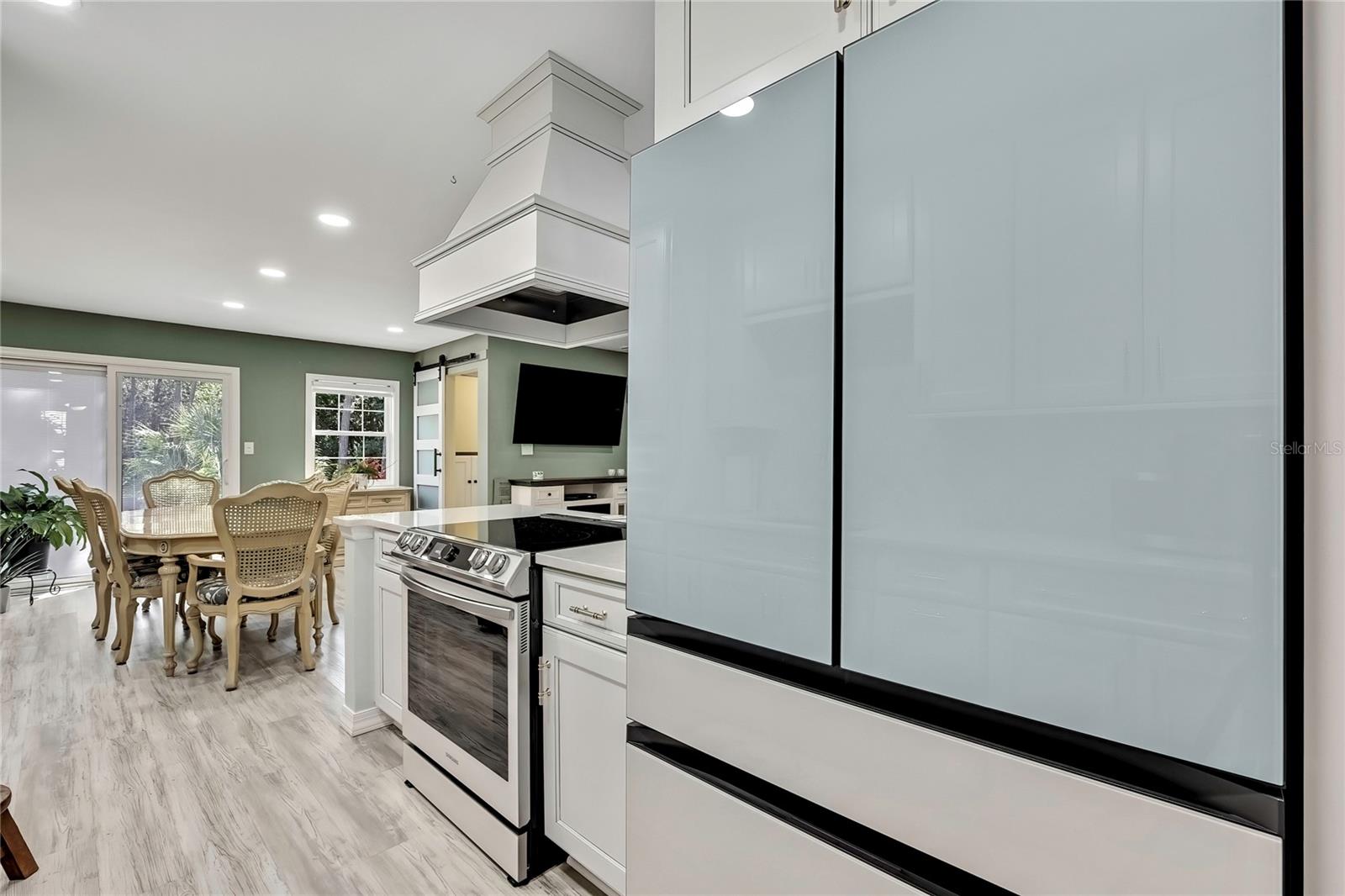 Image 10 of 20 For 6395 Pinestand Court