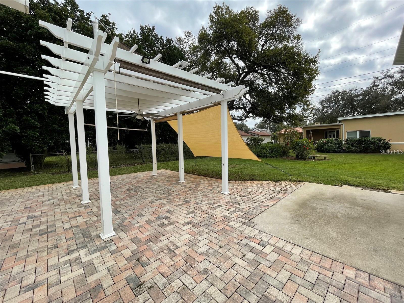 Image 17 of 21 For 273 Catalan Boulevard Ne