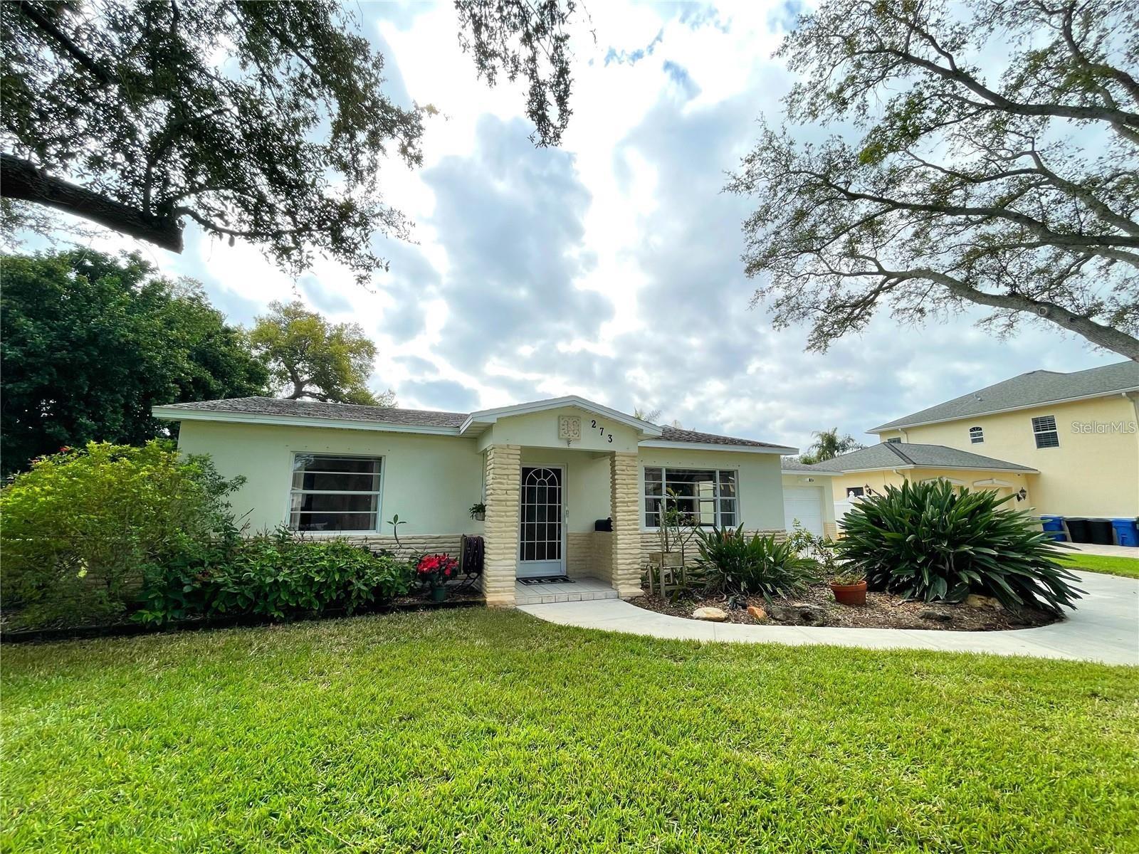 Image 4 of 21 For 273 Catalan Boulevard Ne