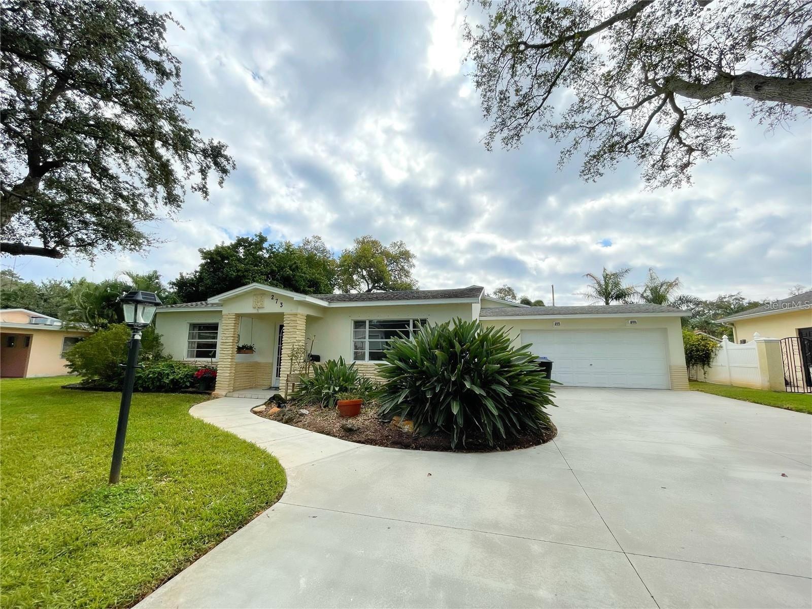 Image 5 of 21 For 273 Catalan Boulevard Ne