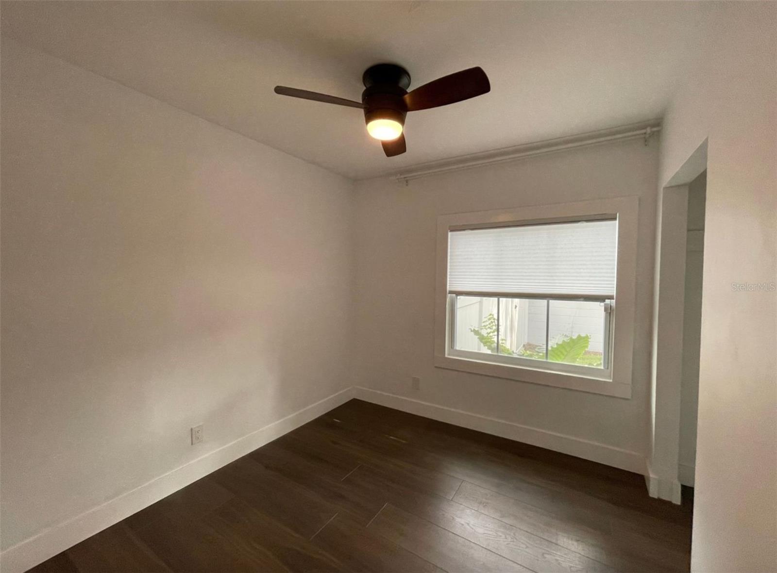 Image 2 of 13 For 2440 Quincy Street S