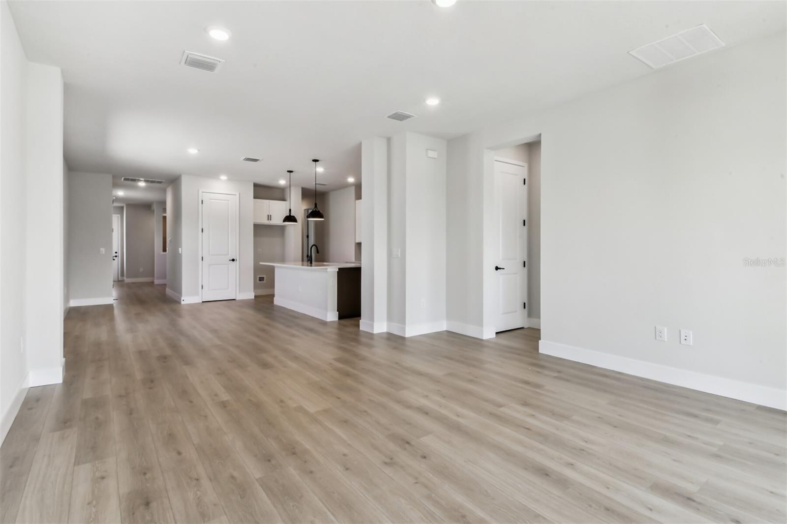 Image 18 of 42 For 31172 Pendleton Landing Circle
