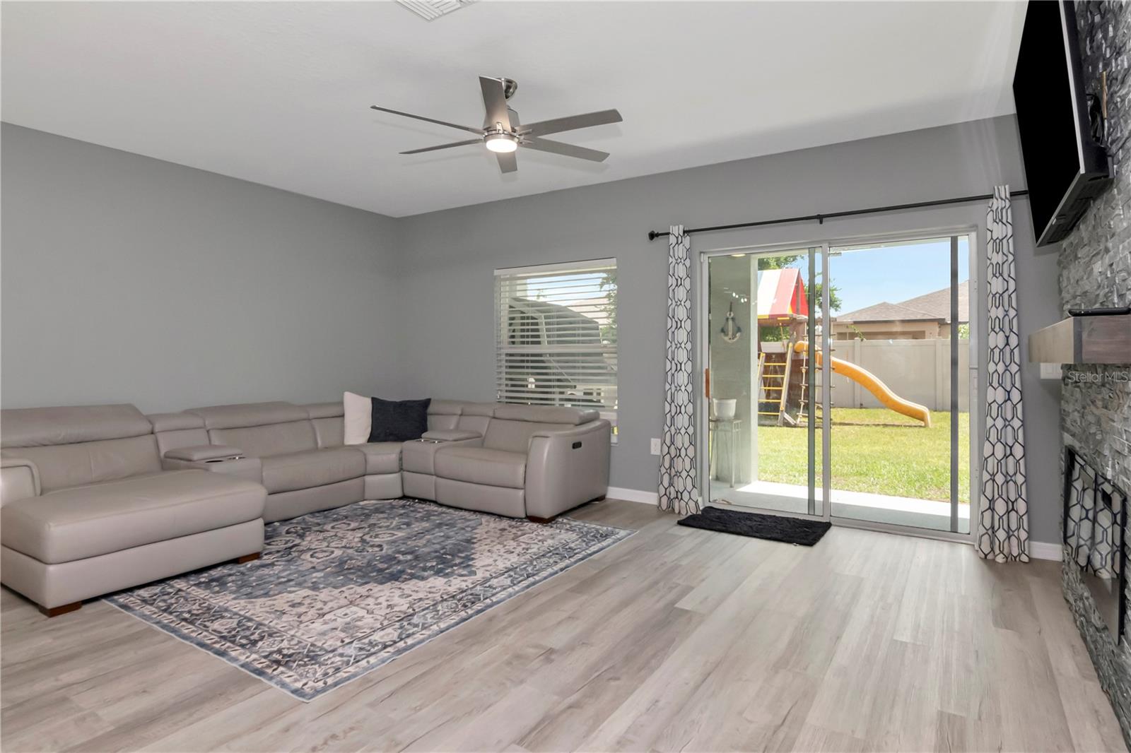 Image 10 of 29 For 12138 Criollo Road