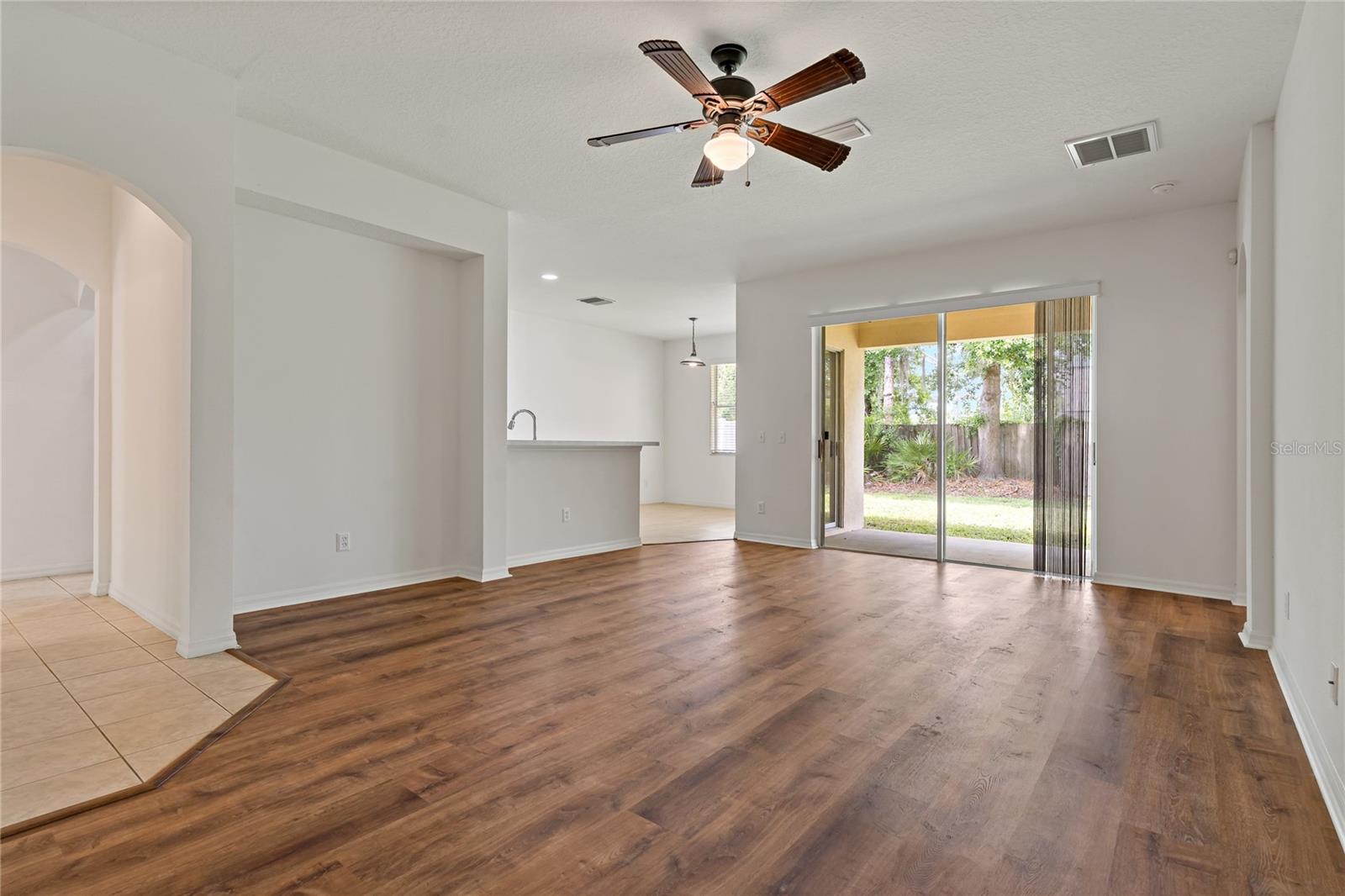 Image 13 of 36 For 12814 Cattail Shore Lane