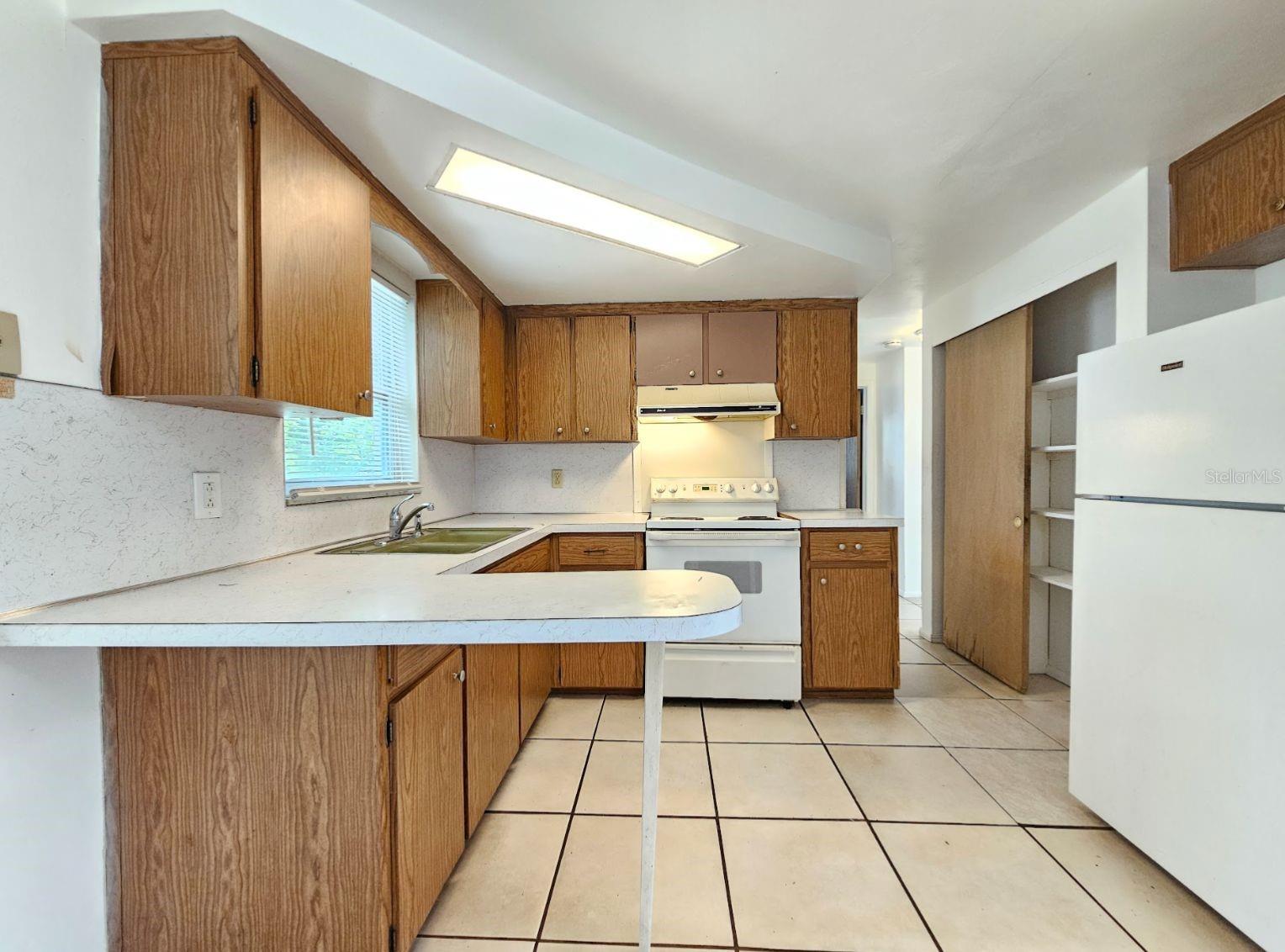 Image 3 of 10 For 1019 Maybury Drive