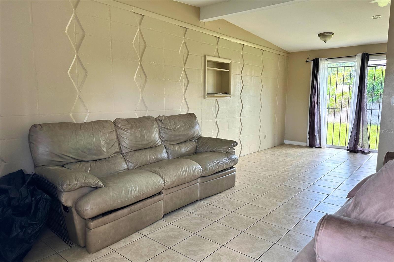 Image 5 of 14 For 5016 86th Street