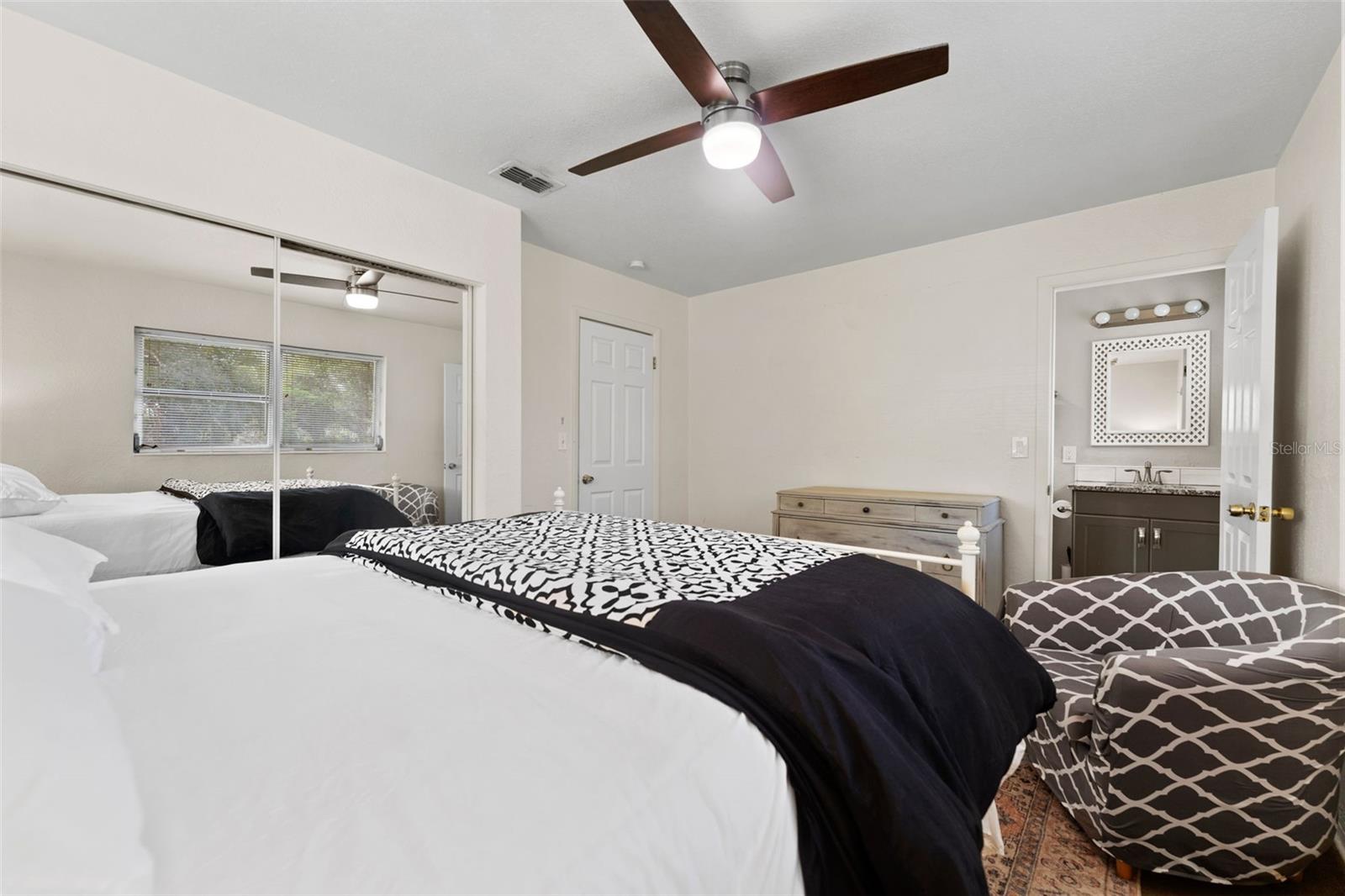 Image 13 of 27 For 4136 Whiting Drive Se