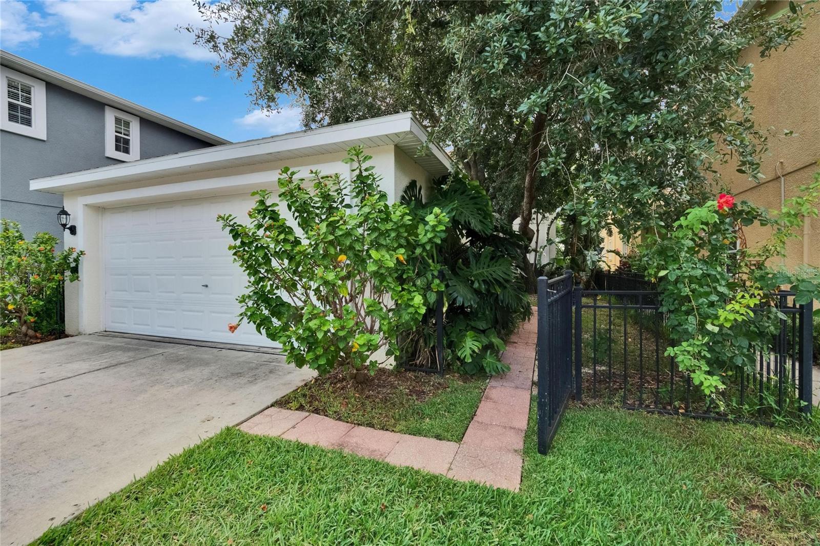 Image 73 of 100 For 5918 Beaconpark Street