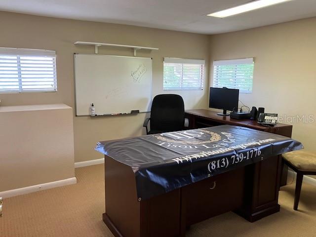 Listing photo id 7 for 9312 Armenia Avenue