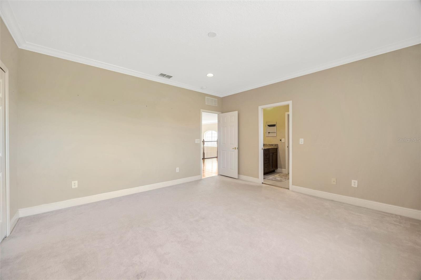 Image 31 of 49 For 23320 Dinhurst Court