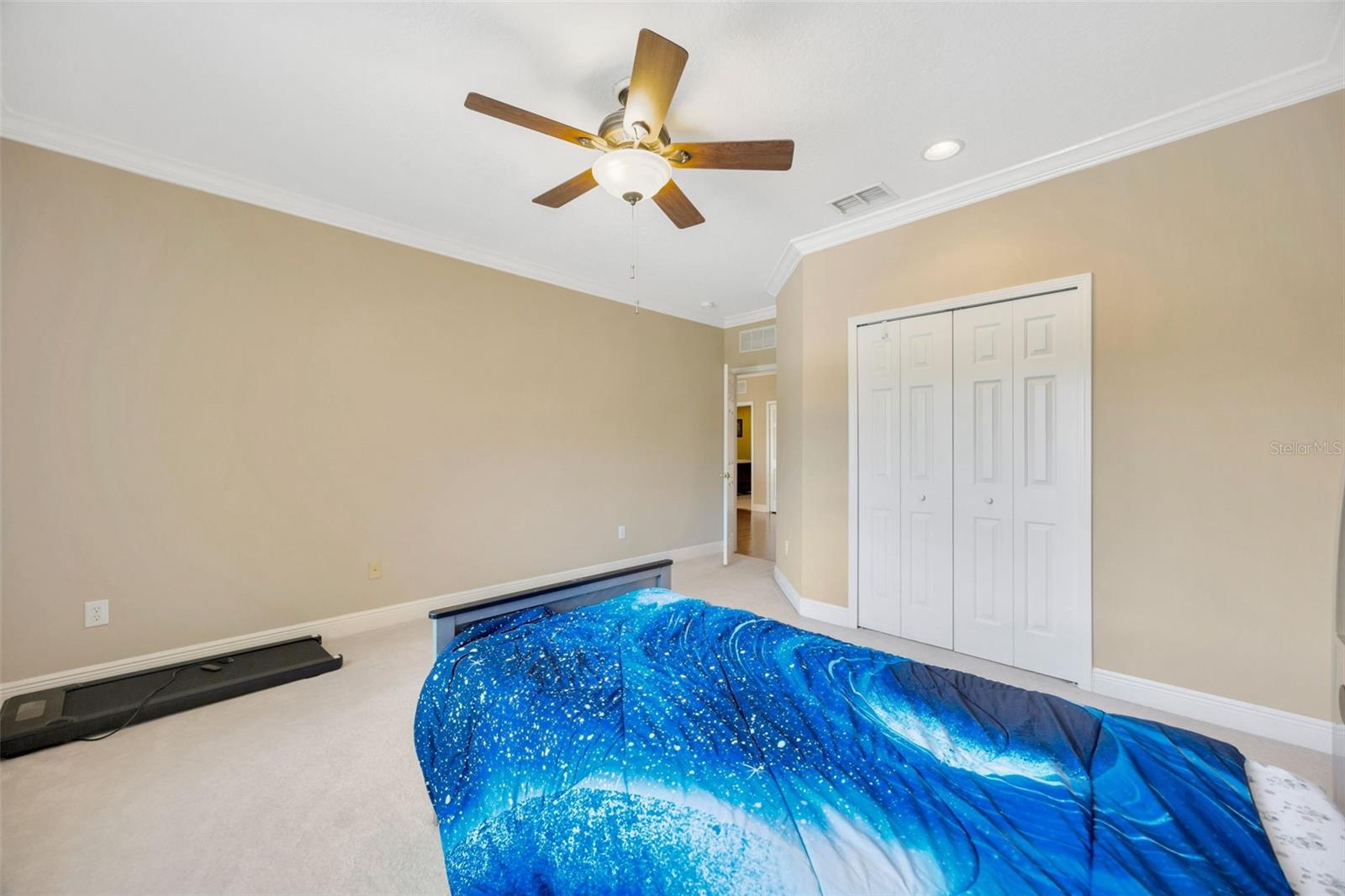 Image 37 of 49 For 23320 Dinhurst Court