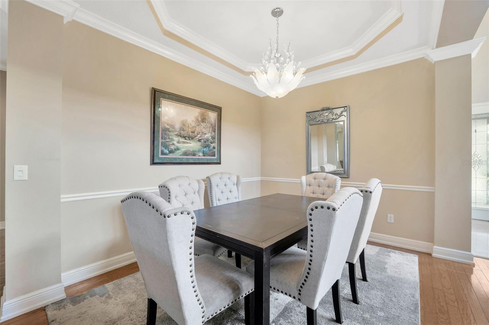 Image 7 of 49 For 23320 Dinhurst Court
