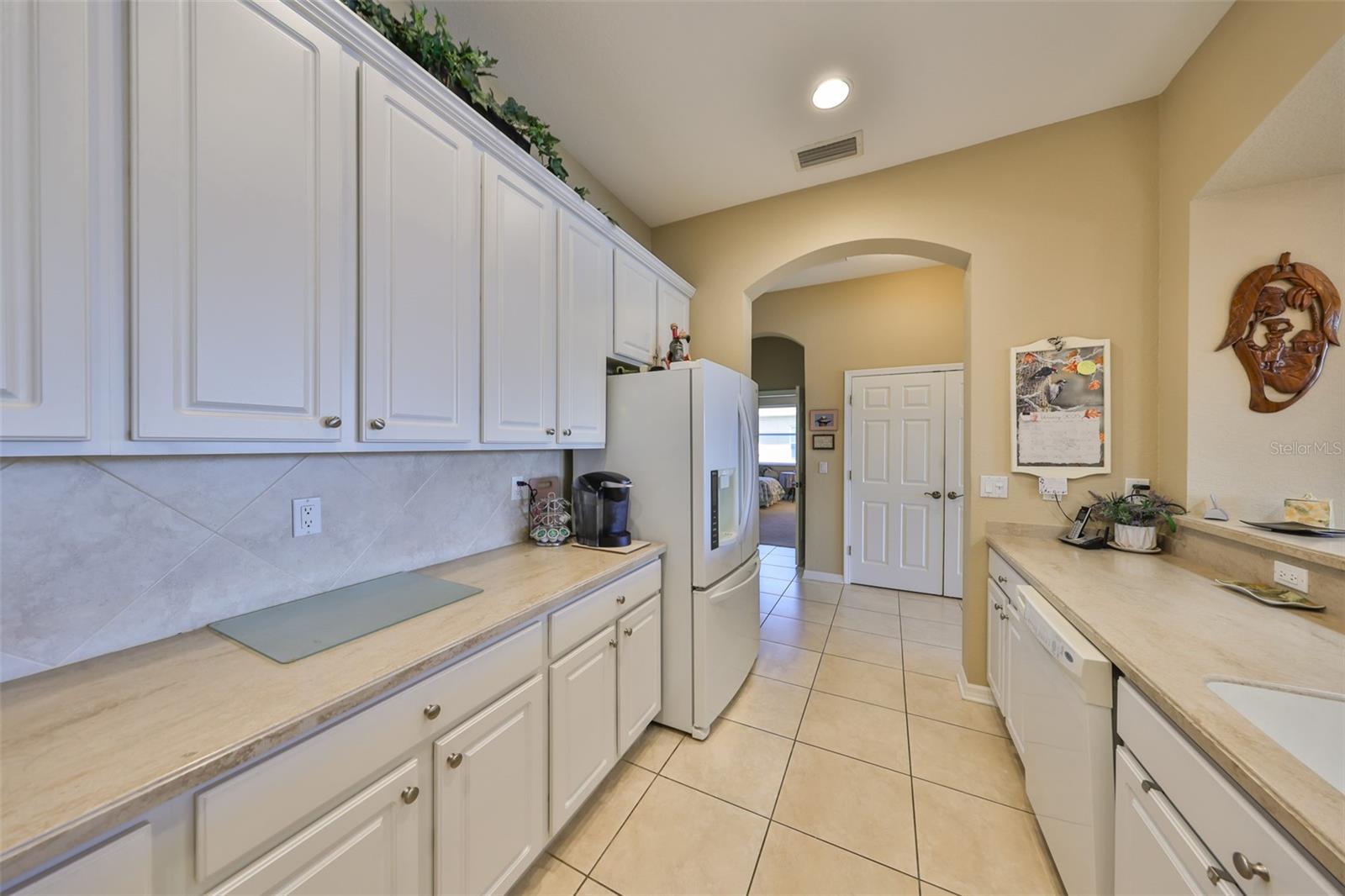 Image 14 of 53 For 2239 Sifield Greens Way 84