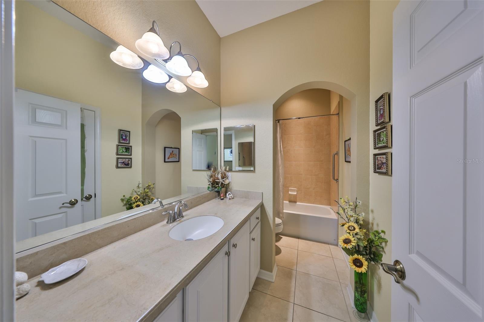 Image 39 of 53 For 2239 Sifield Greens Way 84