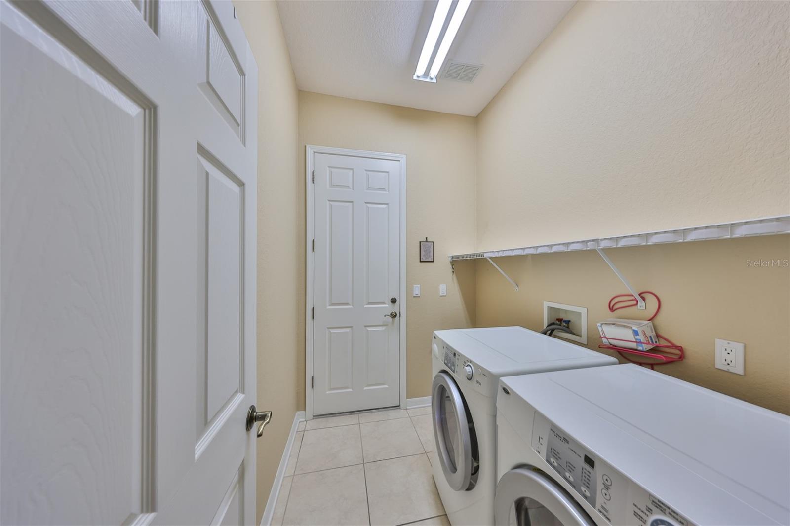Image 41 of 53 For 2239 Sifield Greens Way 84