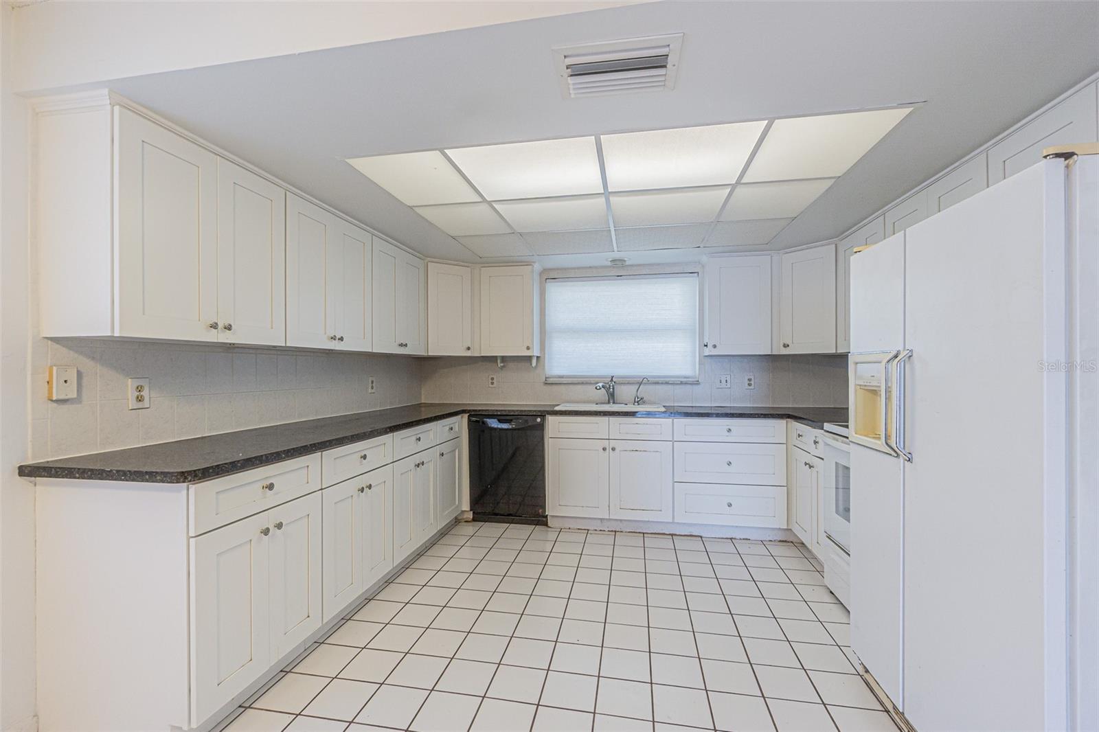 Image 2 of 68 For 739 Chesapeake Drive