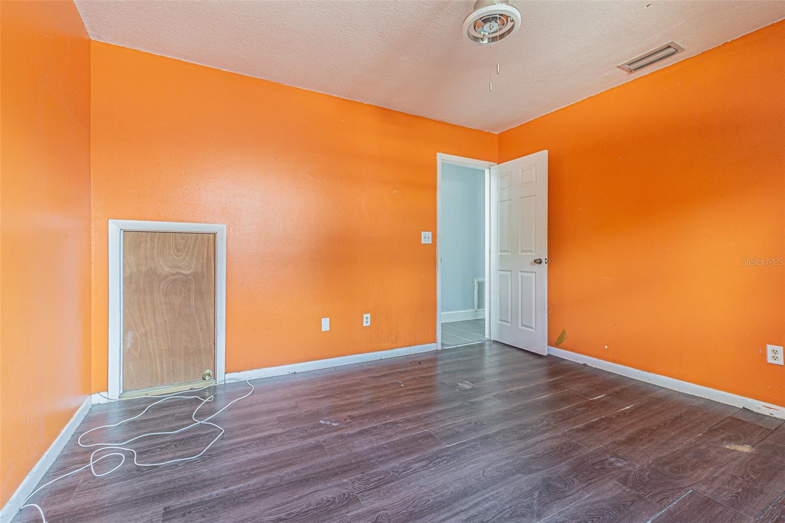 Image 37 of 68 For 739 Chesapeake Drive