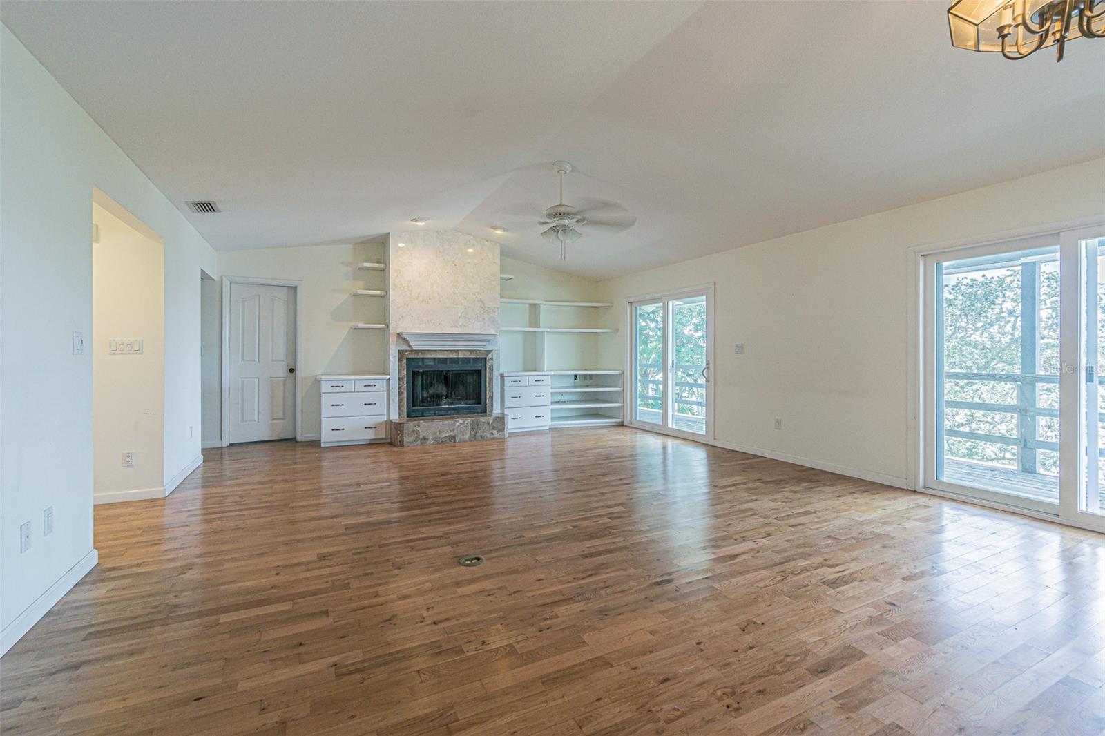 Image 50 of 68 For 739 Chesapeake Drive