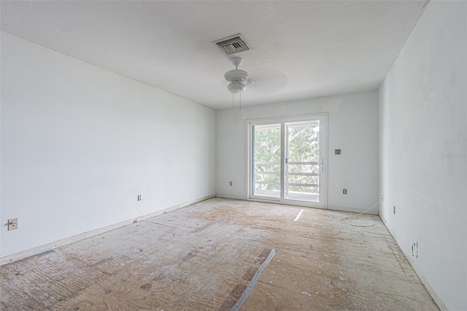 Image 54 of 68 For 739 Chesapeake Drive